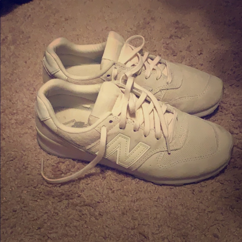 New balance shoes